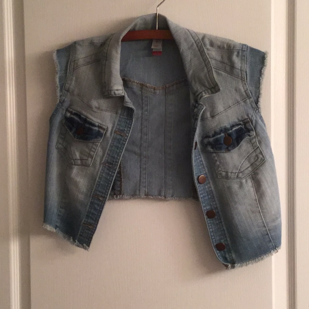 ❤️ Denim Vest